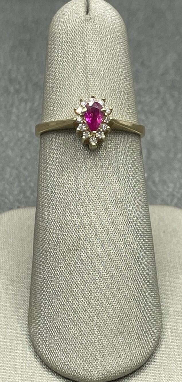 14K Yellow Gold Red/Pink Pear Shaped Stone W/ Diamond Halo Ring (27372)